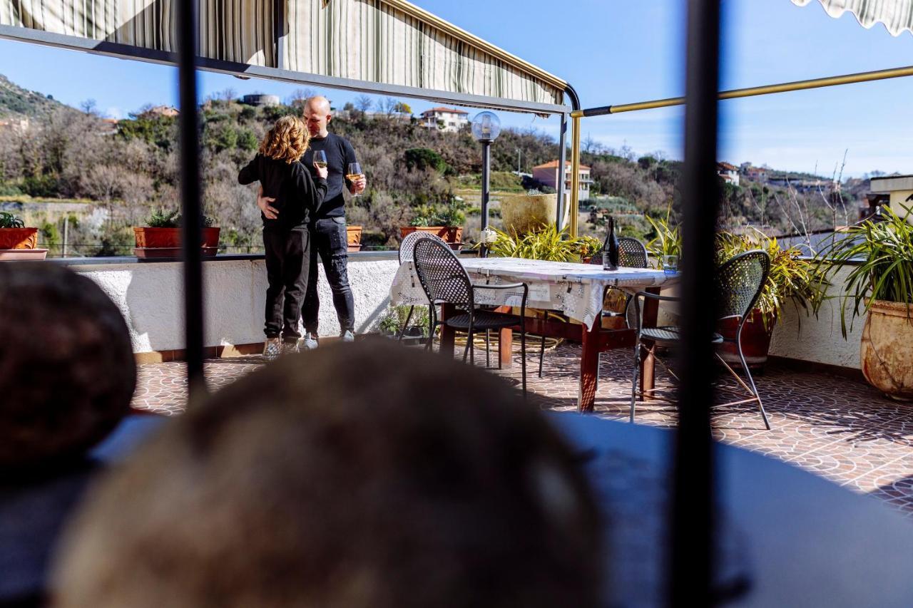 Come Nelle Favole The Classic B&B Toirano Esterno foto