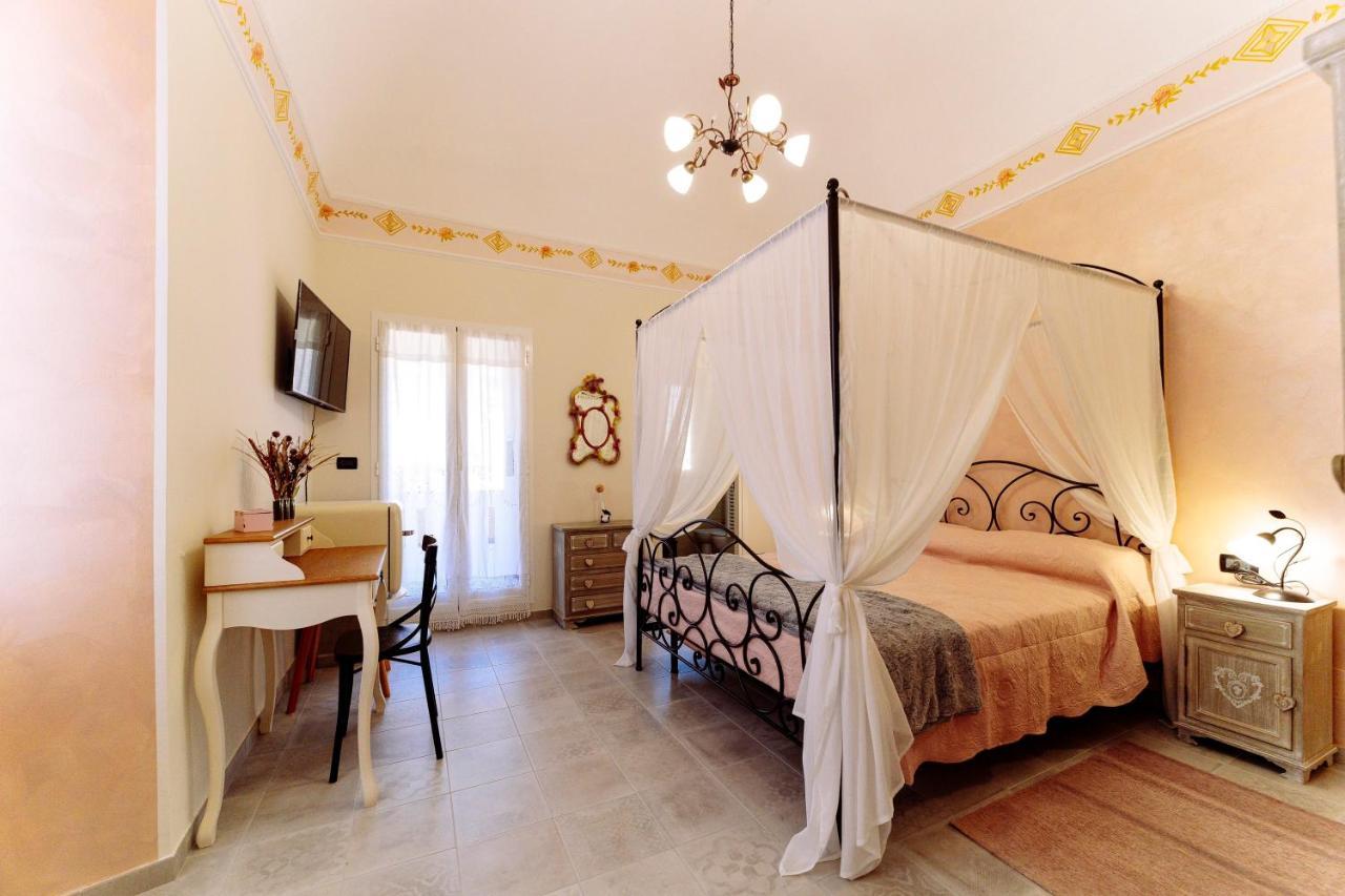 Come Nelle Favole The Classic B&B Toirano Esterno foto