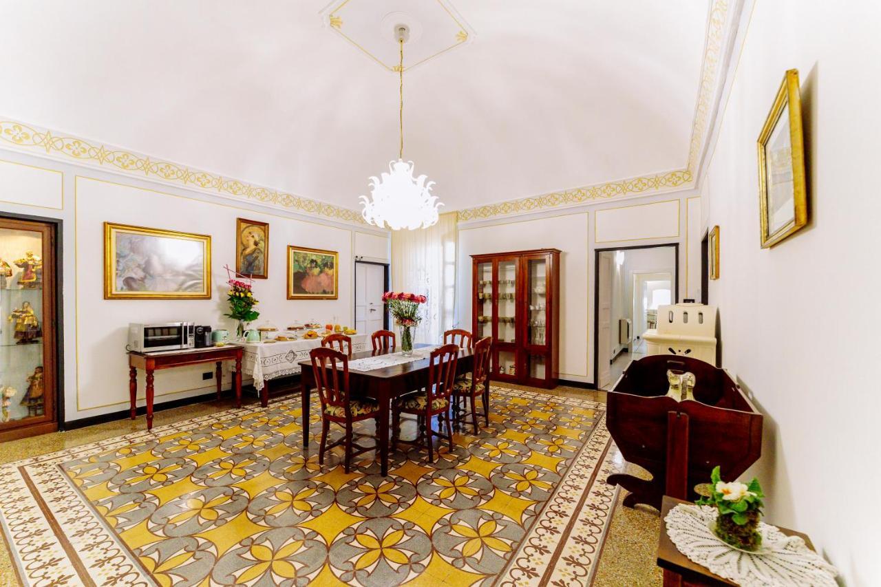 Come Nelle Favole The Classic B&B Toirano Esterno foto