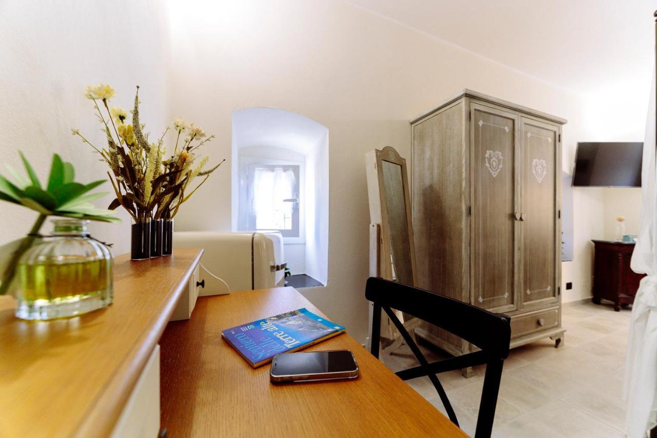 Come Nelle Favole The Classic B&B Toirano Esterno foto